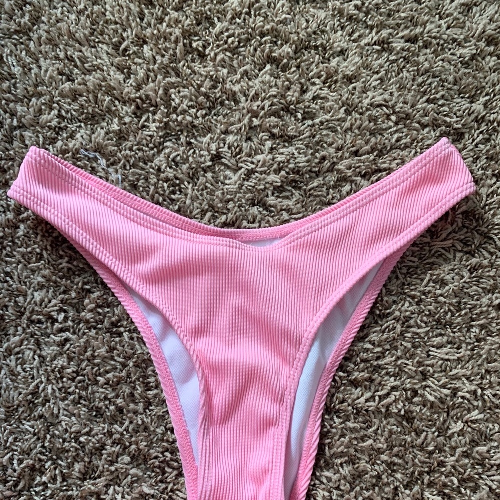 Pink swimsuit bottoms!!